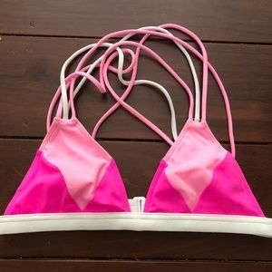 PINK NWOT bikini top